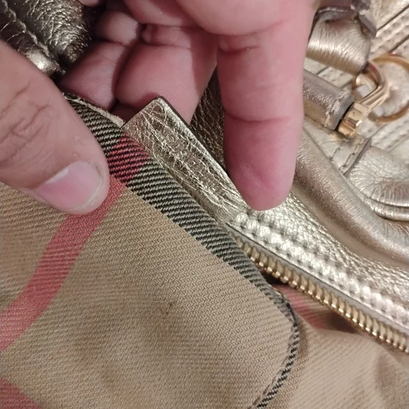 Burberry gold leather Prorsum Metallic Gold Leather Authentic bag - Picture 10 of 16